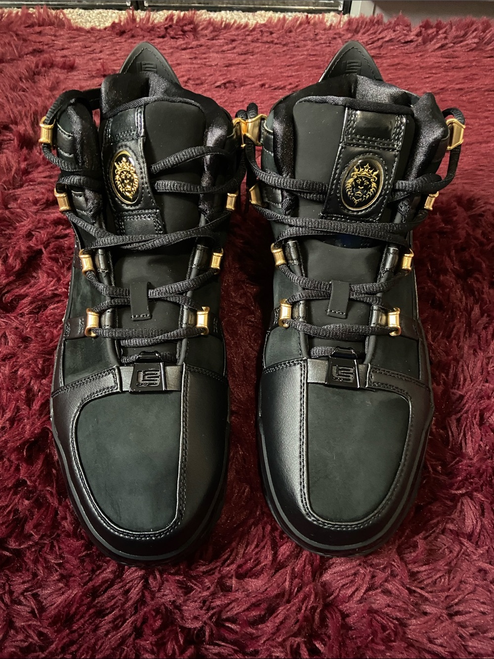 Nike zoom Lebron 3 Metallic Gold